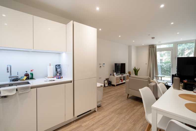 1 bedroom apartments/flats to sale in Telegraph Avenue, Greenwich-image 12