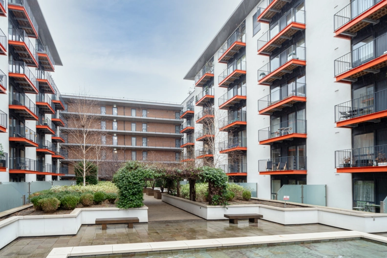 1 bedroom apartments/flats for sale in Major Draper Street, Woolwich - SE18 view 8