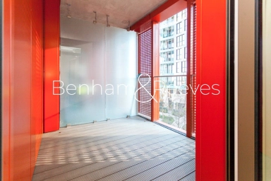 Telegraph Avenue, London - SE10 view 7