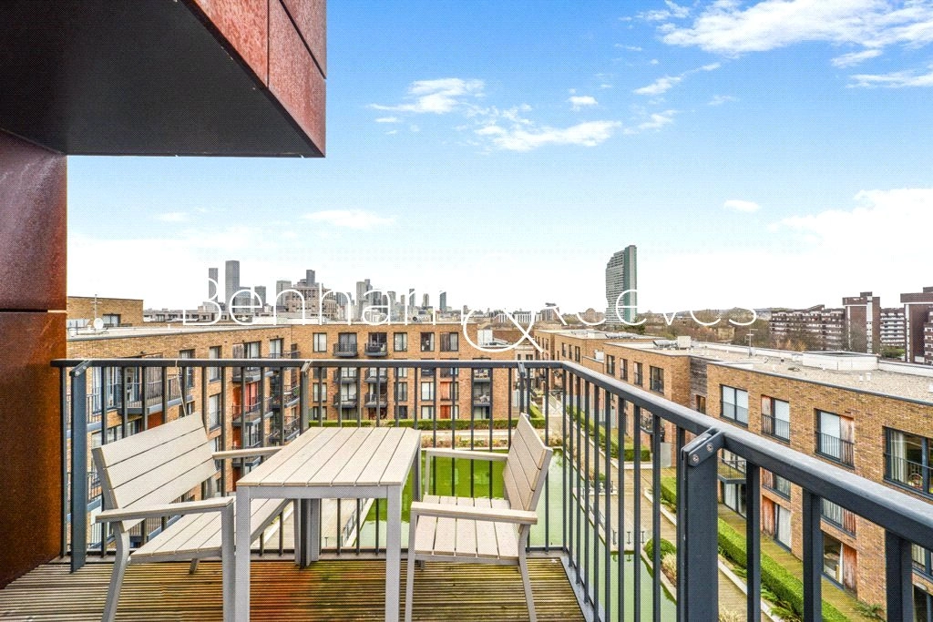 3 bedrooms apartments/flats for sale in Whiting Way, Surrey Quays - SE16 view 15