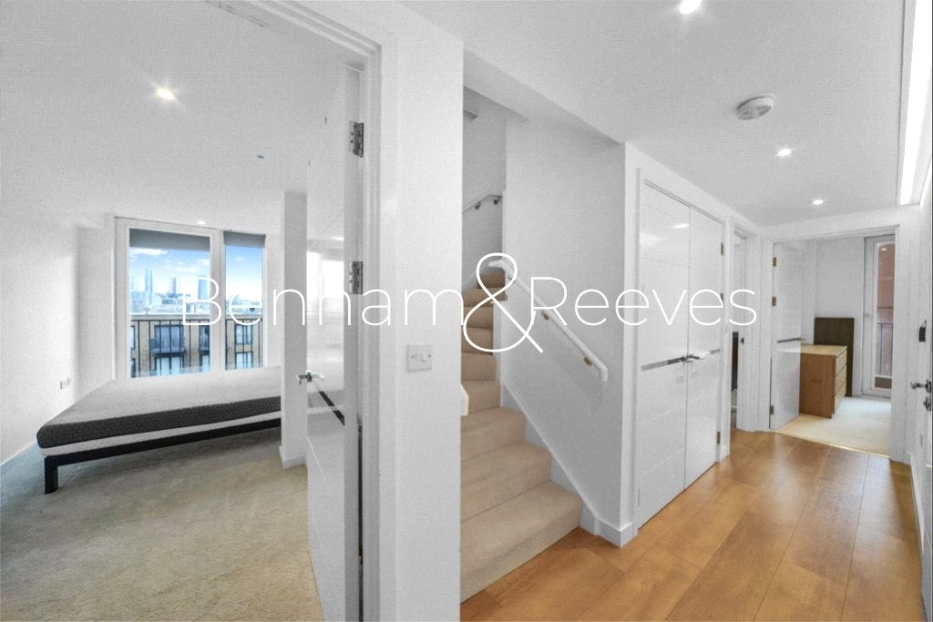 3 bedrooms apartments/flats for sale in Whiting Way, Surrey Quays - SE16 view 12