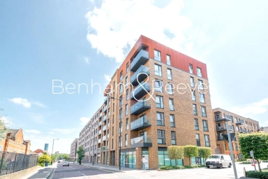 Plough Way, Rotherhithe - SE16 view 1
