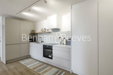 Elephant Lane, London - SE16 view 5