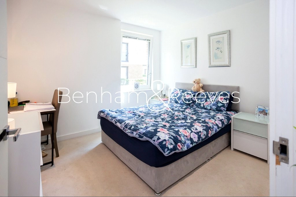 1 bedroom apartments/flats for sale in Ashton Reach, London - SE16 view 5
