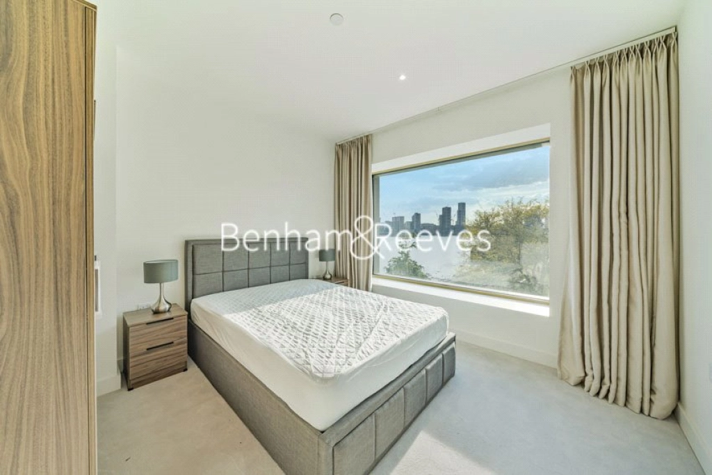3 bedrooms apartments/flats for sale in Royal Wharf Walk, London - E16 view 7