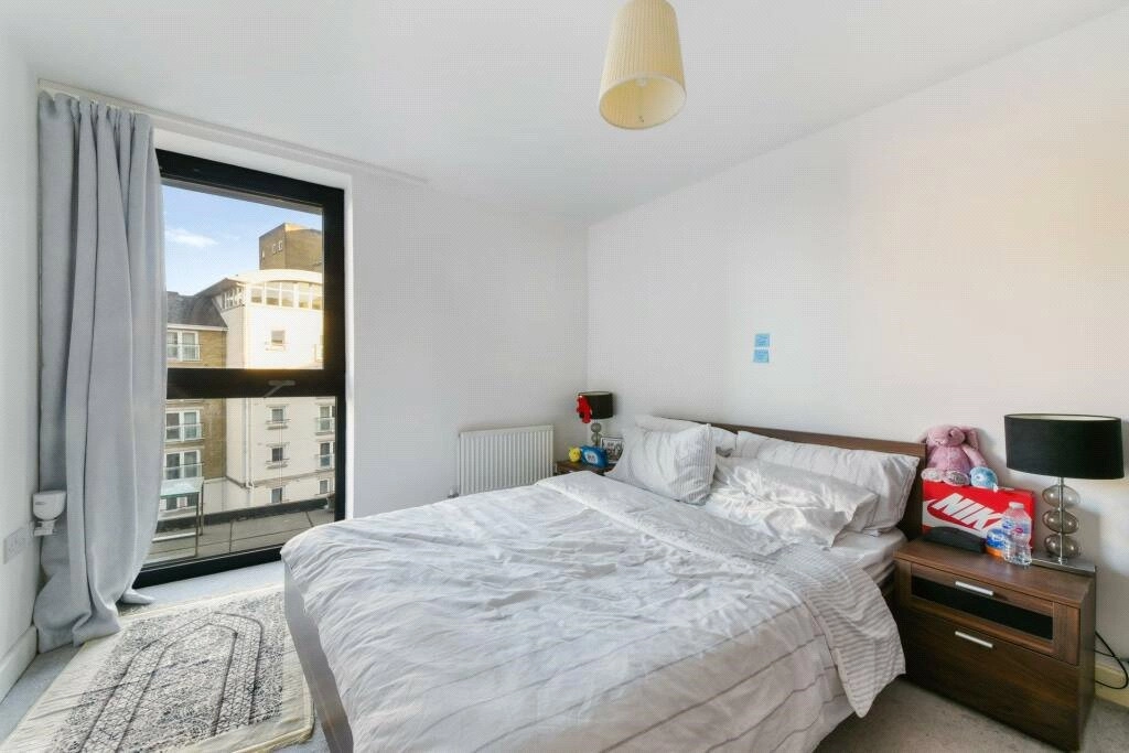 2 bedrooms apartments/flats for sale in Needleman Street, London - SE16 view 3