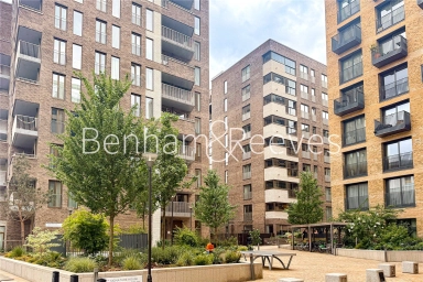 Jubilee Walk, London - WC1X view 1