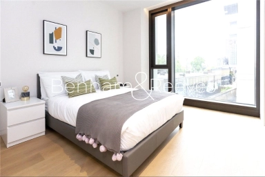 Casson Square, London - SE1 view 5