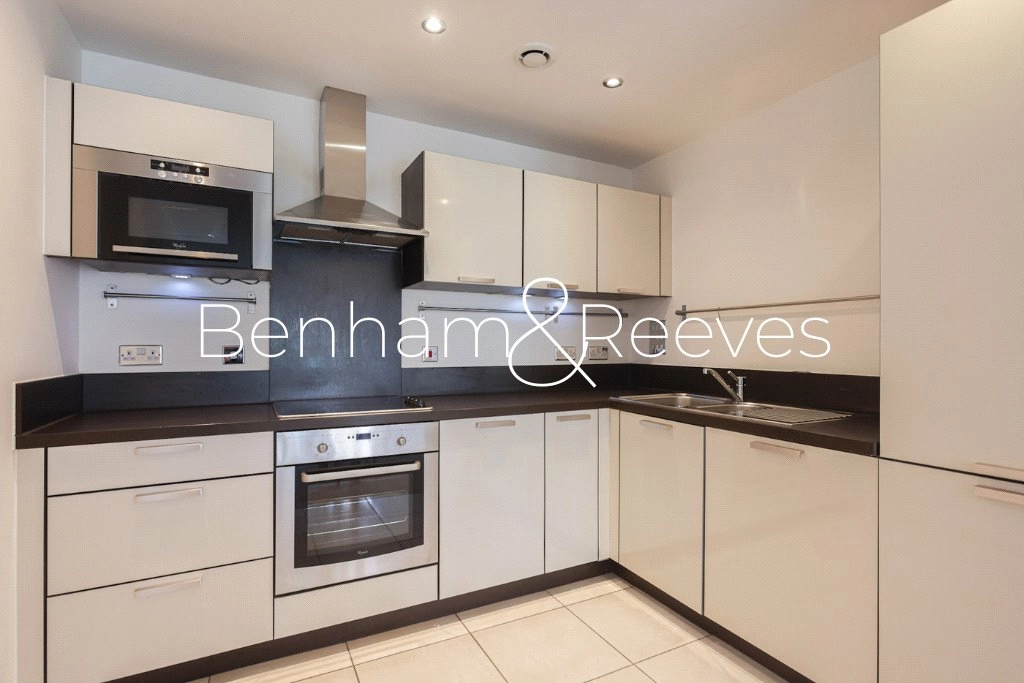 1 bedroom apartments/flats for sale in Needleman Street, London - SE16 view 4