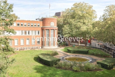 Rosebery Avenue, London - EC1R view 8