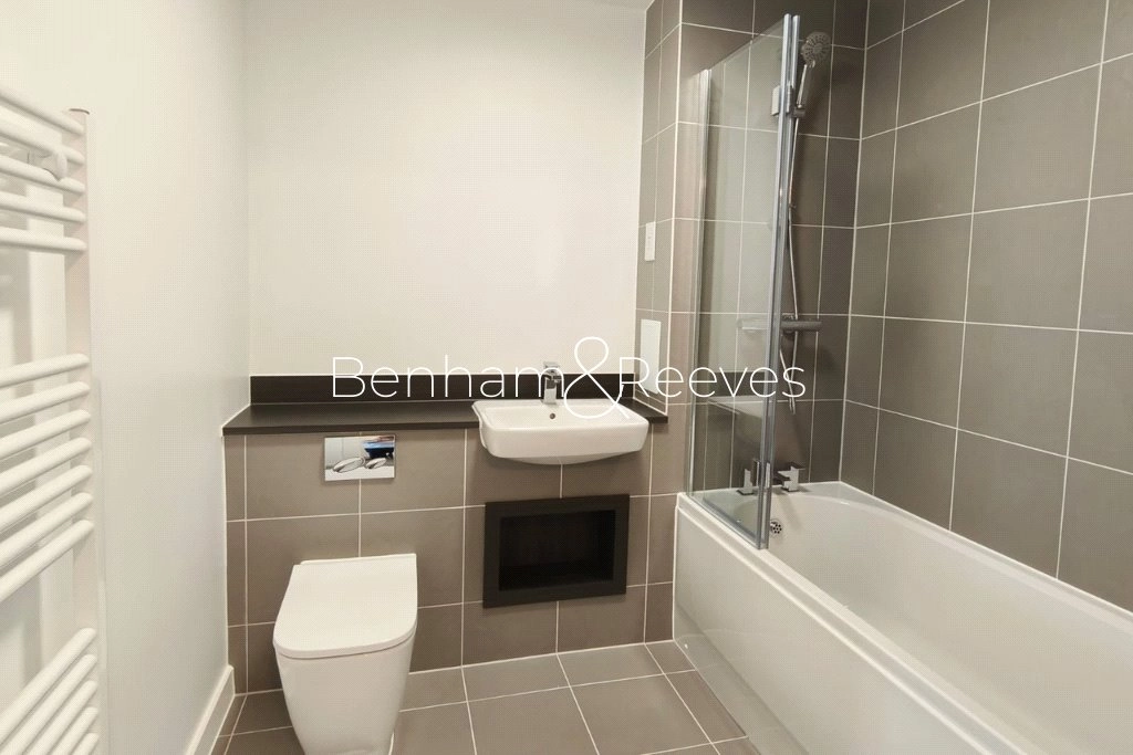 2 bedrooms apartments/flats for sale in Ilderton Road, London - SE15 view 7