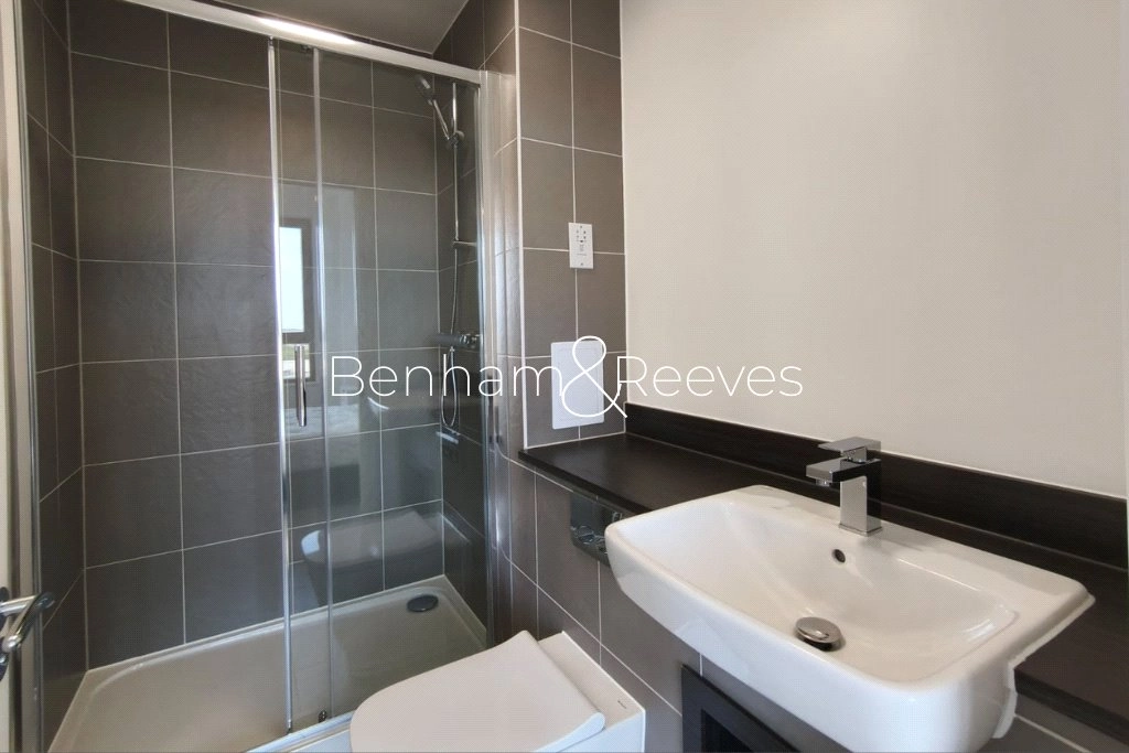 2 bedrooms apartments/flats for sale in Ilderton Road, London - SE15 view 8