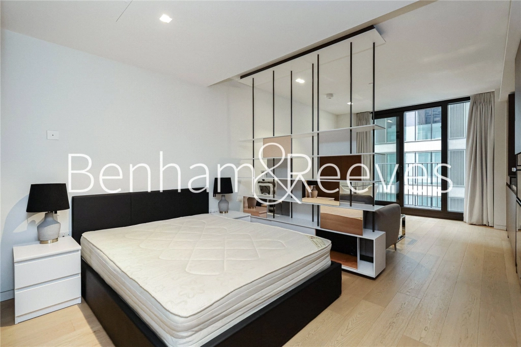 1 bedroom apartments/flats for sale in Casson Square, Waterloo - SE1 view 5
