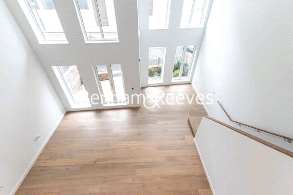 2 bedrooms apartments/flats for sale in Phoenix Place, London - WC1X view 4