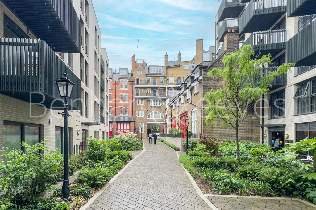 2 bedrooms apartments/flats for sale in Brigade Mews, London - SE1 view 8
