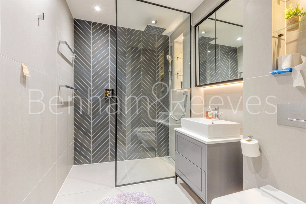2 bedrooms apartments/flats for sale in Brigade Mews, London - SE1 view 5
