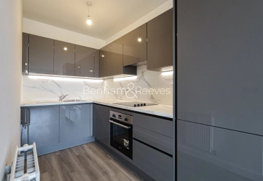 Ilderton Road, London - SE15 view 3