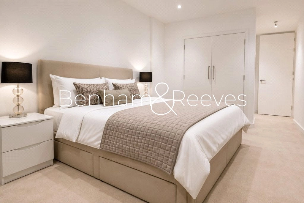1 bedroom apartments/flats for sale in Baker's Row, London - EC1R view 3