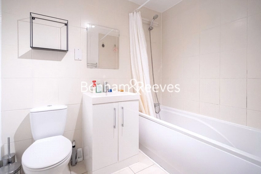 2 bedrooms apartments/flats for sale in Killick Street, London - N1 view 10