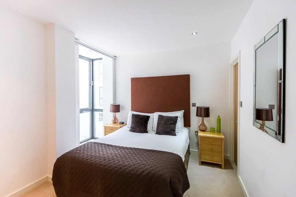 2 bedrooms apartments/flats for sale in Alie Street, London - E1 view 4
