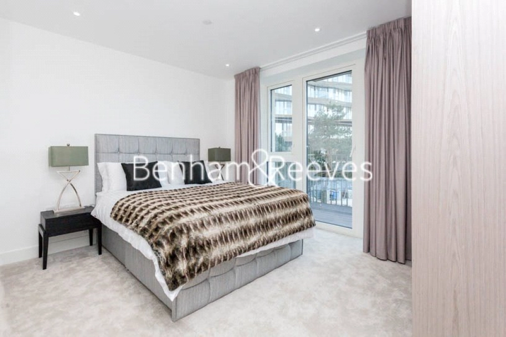 2 bedrooms apartments/flats for sale in Vaughan Way, London - E1W view 5