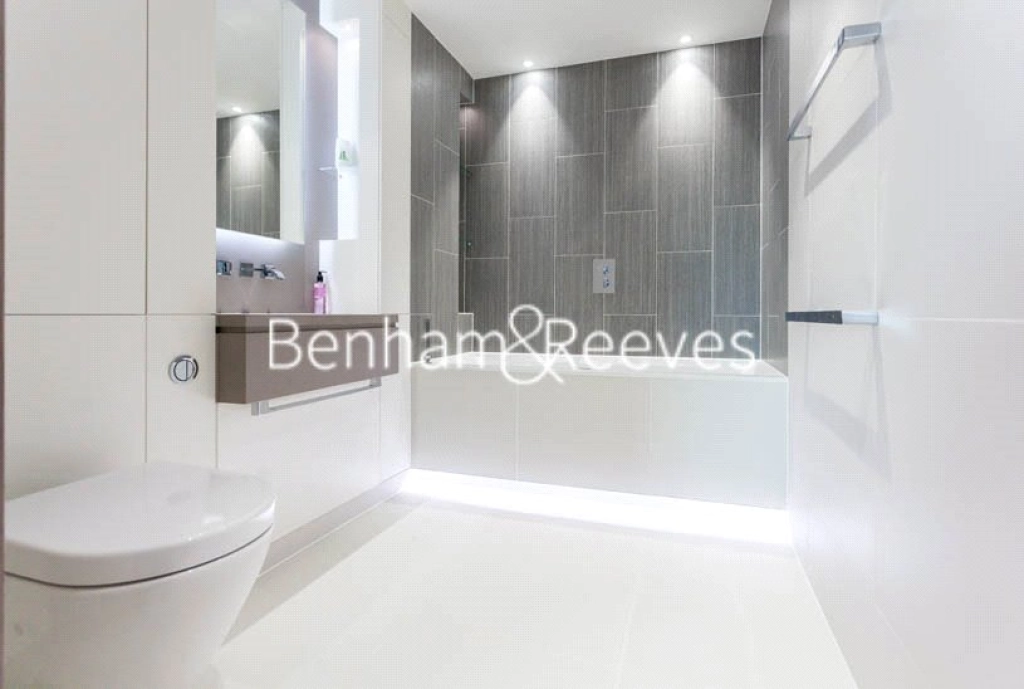 2 bedrooms apartments/flats for sale in Vaughan Way, London - E1W view 6