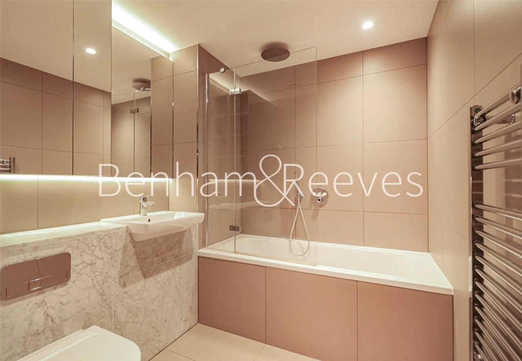 2 bedrooms apartments/flats for sale in Royal Mint Street, London - E1 view 7