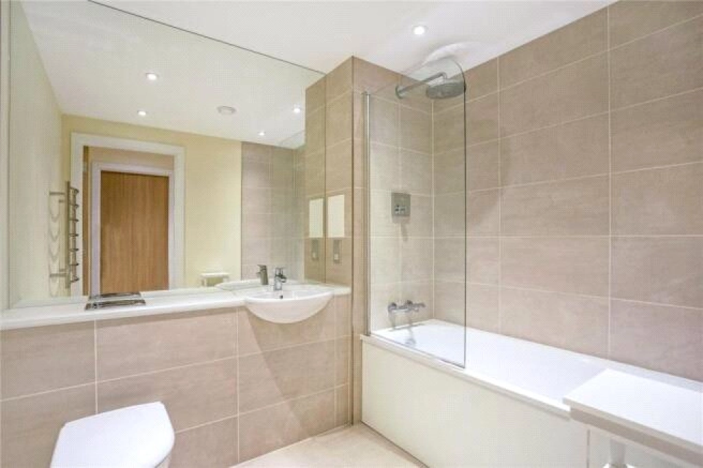 1 bedroom apartments/flats for sale in Tanner Street, London - SE1 view 6