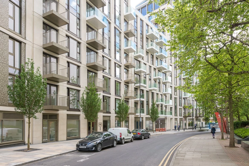 2 bedrooms apartments/flats for sale in Vaughan Way, London - E1W view 15