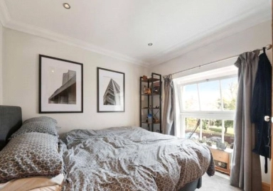 School Mews, London - E1 view 6