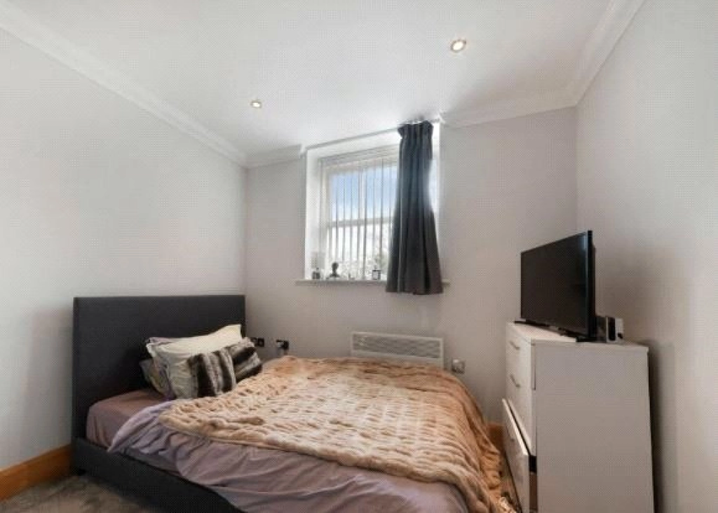 3 bedrooms apartments/flats for sale in School Mews, London - E1 view 8