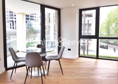 Emery Way, London - E1W view 2