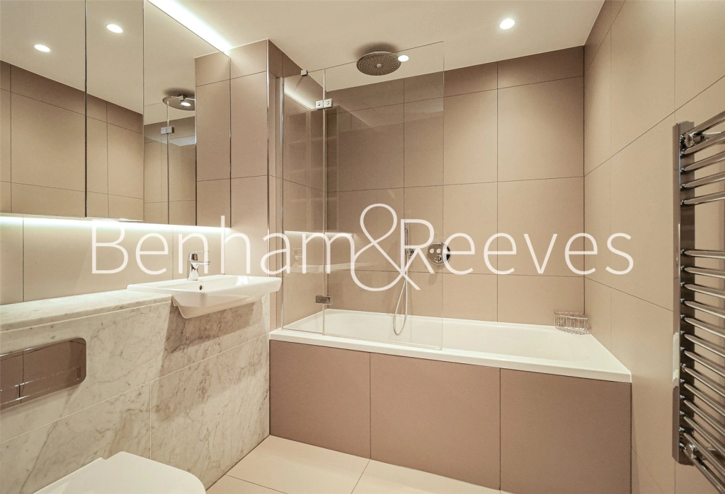 1 bedroom apartments/flats for sale in Royal Mint Street, London - E1 view 5