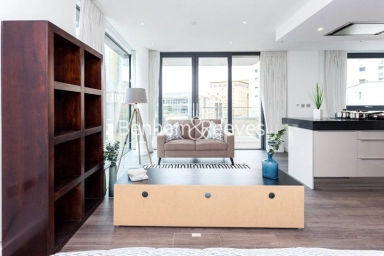 Alie Street, London - E1 view 4