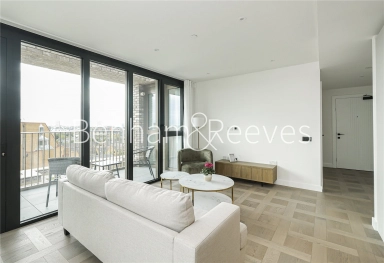 Boxwood Gardens, London - E1W view 1
