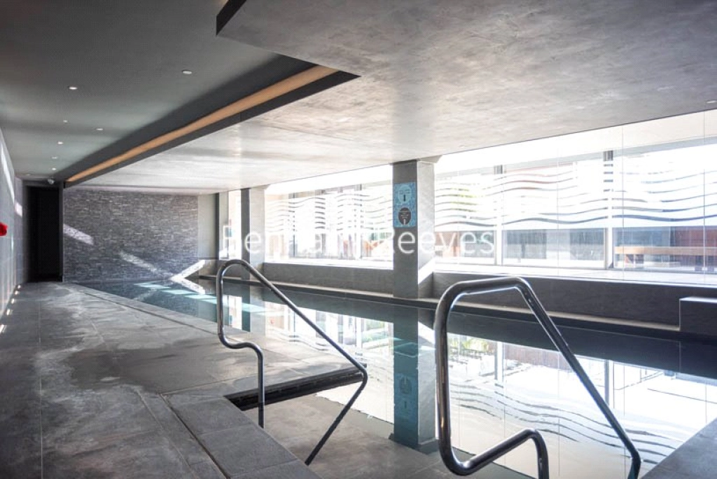 Studio apartments/flats for sale in Royal Mint Street, London - E1 view 9