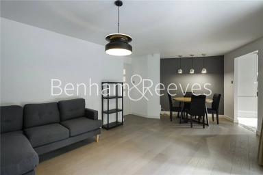 Bridgeport Place, London, Kennet Street - E1W view 7