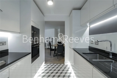 Bridgeport Place, London, Kennet Street - E1W view 2