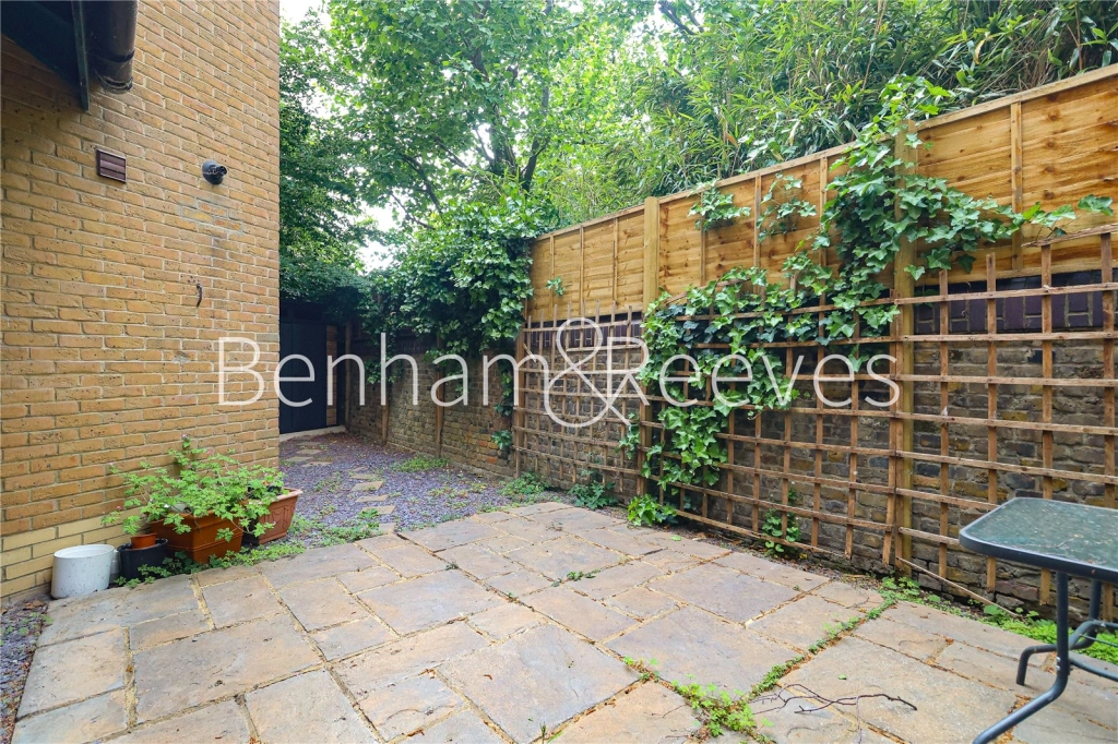2 bedrooms apartments/flats for sale in Bridgeport Place, London, Kennet Street - E1W view 17