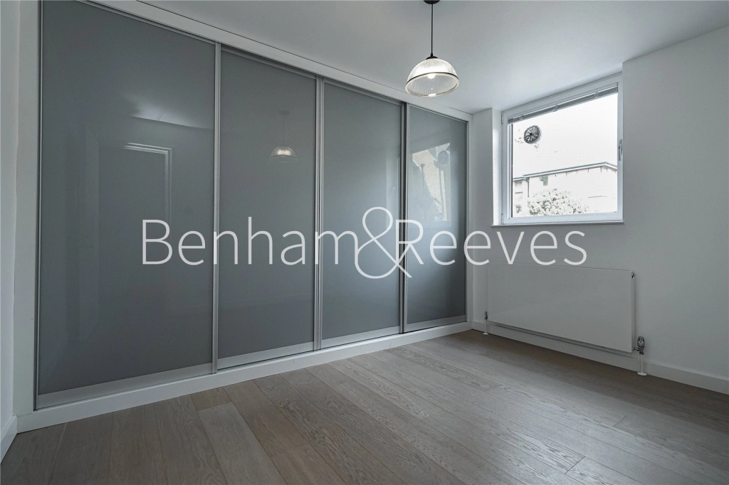 2 bedrooms apartments/flats for sale in Bridgeport Place, London, Kennet Street - E1W view 12