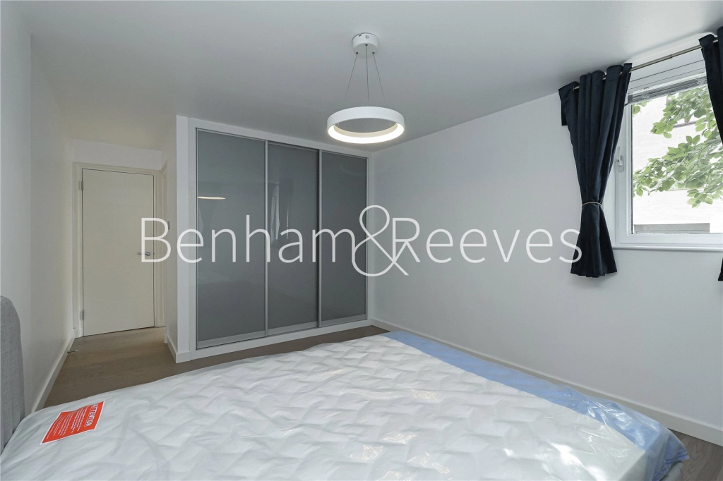 2 bedrooms apartments/flats for sale in Bridgeport Place, London, Kennet Street - E1W view 14