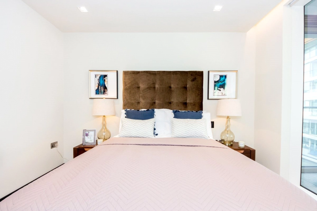 2 bedrooms apartments/flats for sale in Earls Way, London - SE1 view 2