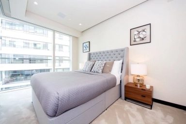 Earls Way, London - SE1 view 3