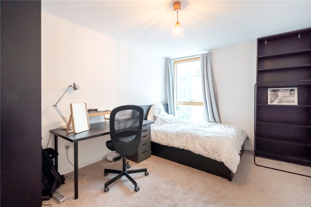 2 bedrooms apartments/flats for sale in Killick Street, London - N1 view 11