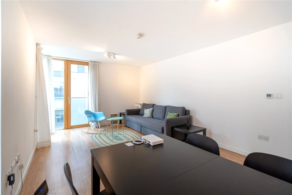 2 bedrooms apartments/flats for sale in Killick Street, London - N1 view 2