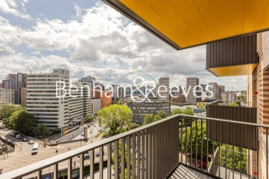 Brook Avenue, Wembley - HA9 view 4