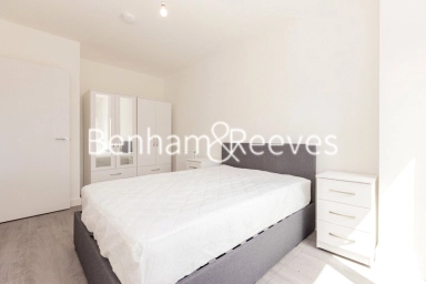 Brook Avenue, Wembley - HA9 view 2