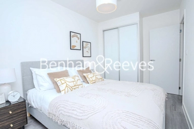 Brook Avenue, Wembley - HA9 view 2