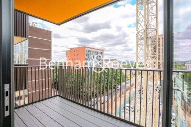 Brook Avenue, Wembley - HA9 view 5