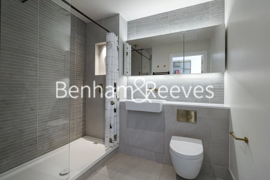 Studio apartments/flats for sale in Quay Walk, Wembley - HA0 view 3